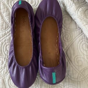 Tieks flats